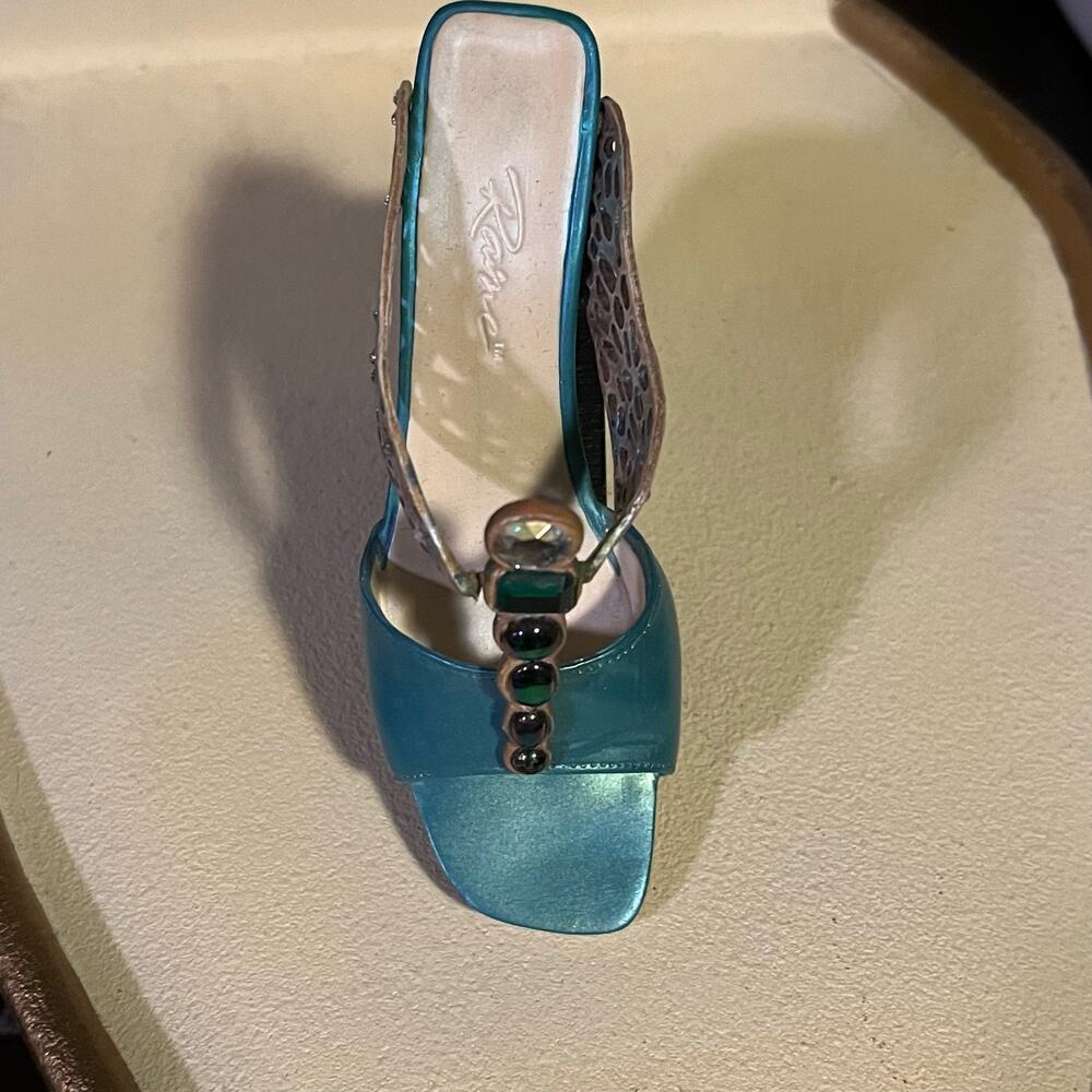 Just the Right Shoe Flight of Fancy Signed by Raine Willits Design Collectible